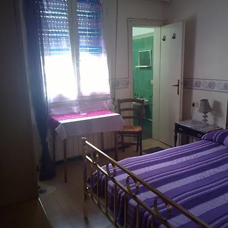 Delhy Szálloda Viareggio